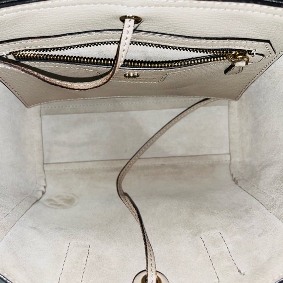 Anya Hindmarch: No Phones No Mobiles Patch Shoulder Tote Bag - Picture 11 of 16